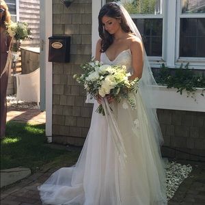 Monique Lhuillier Severine Bridal Gown